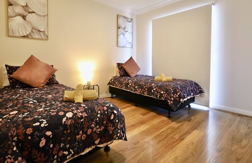 Midland Wohnung | Sparkling New Quality - Midland - family perfect sleeps 4