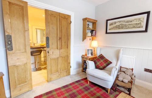 Westbourne Haus | Sparrow Cottage - Westbourne