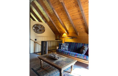 Trimble Haus | Fall Special! Cute & Cozy Guest Apartment