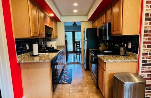 Annapolis Haus | SPECIAL OFFER! RATES REDUCED FOR THE REMAINDER OF 2024! 4BR Near Navy Stadium!"