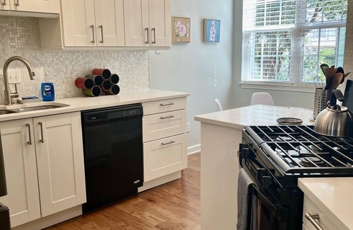 Summerhill Haus | Spectacular 3 BDR Townhouse Near Downtown ATL, GSU