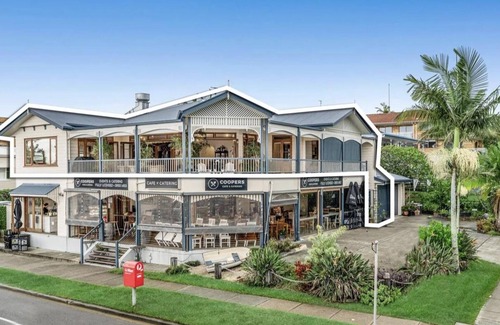 Manly Wohnung | Spectacular bay Island Views in Manly Close to Lots Cafe Restaurants Market IGA