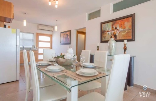 Colina del Sol Eigentumswohnung | 3rd Flr Condo with Spectacular Ocean View & Pool Onsite