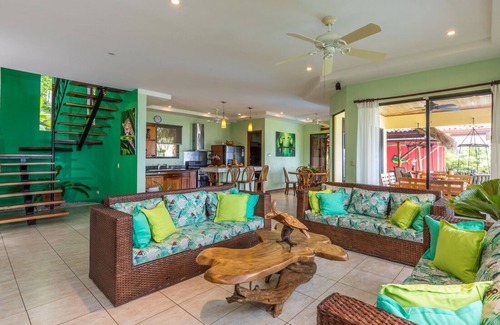 Manuel Antonio Villa | Exklusive Luxusimmobilie mit unübertroffenem Meerblick, in der Nähe von Manuel Ant. Ntl Park