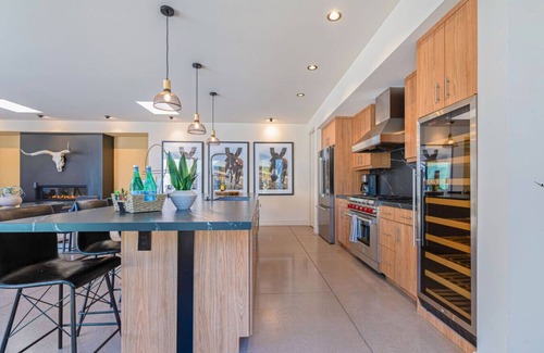 Racquet Club West Haus | Spectacular Resort-Style Oasis