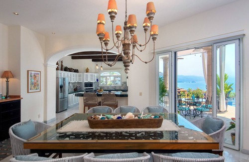 Conchas Chinas Haus | Villa im mediterranen Stil mit Meerblick in Conchas Chinas