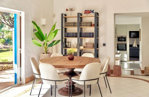 Almancil Haus | Spectacular Villa in Quinta do Lago - Private Pool, BBQ & 5-Star Concierge