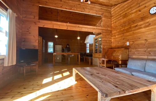 Shiso Haus | Spend a relaxing time in a room with handmade furn / Shiso Hyōgo