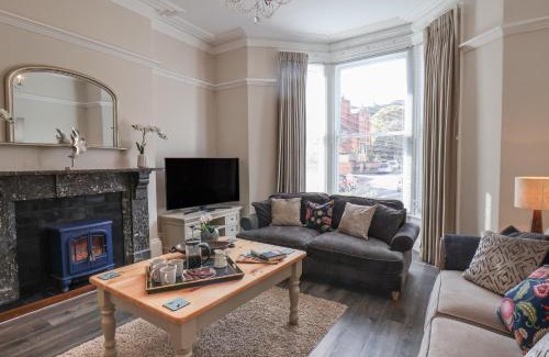 South Cliff Haus | Spinnaker House