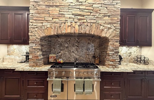 Cienega Springs Haus | Splash Landing! Dock, Pool & Hot Tub | Riverfront House & Guest