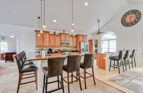 Morgan II Haus | Sprawling waterfront home with a boat launch, kayaks, game room, and hot tub