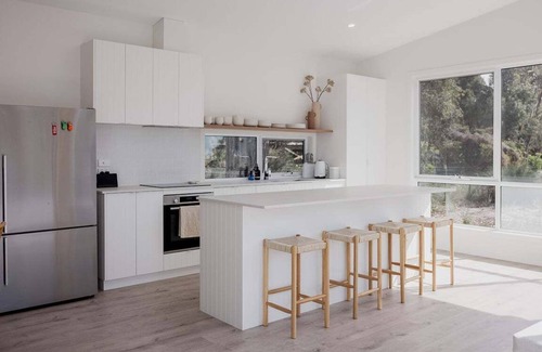 Spring Beach Haus | Spring Beach Rise at Spring Beach