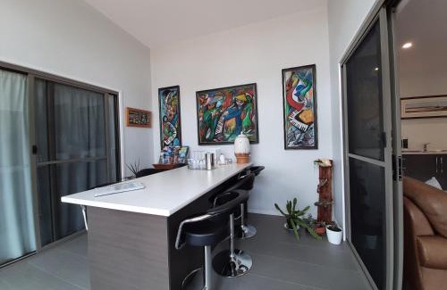 Spring Beach Wohnung | Spring Beach Garden Retreat