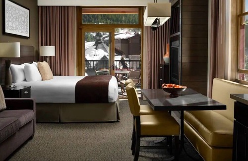 Truckee Hotel | Spring Break! Luxurious Ski-In · Ski-Out Resort!