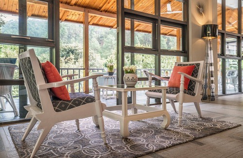 Bhimtal Villa | Spring Casa by Ebony Stays | Luxury 4BHK Villa in Bhimtal with Valley Views