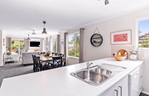 Nowra Haus | Spring Cottage Summar