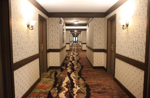 Porter Hotel | Spring House Inn