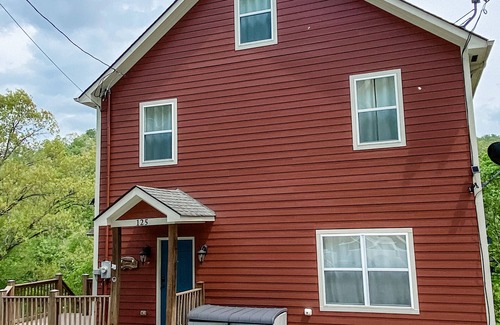 Flat Hollow Marina Haus | Spring Lily Retreat - Spacious, Lakefront, Hot Tub, Private Dock, Peaceful Cove!