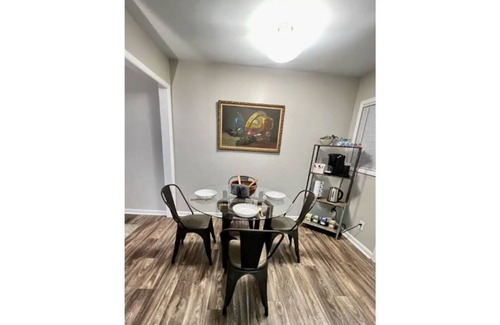 Mableton Haus | Spring Townhome mins to Six Flags Truist Park ATL