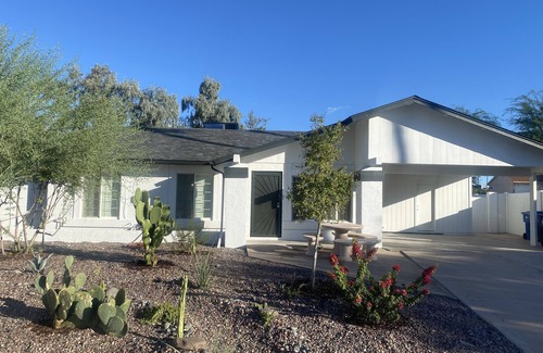 Dobson Ranch Haus | Spring Tranning Casita