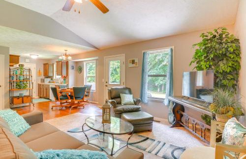 Brookline Station Haus | Springfield Area Home about 12 Mi to Downtown!