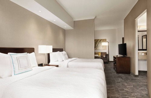Sterling Hotel | SpringHill Suites by Marriott Dulles Airport
