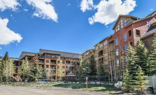 River Run Haus | Springs 8838 by SummitCove Lodging