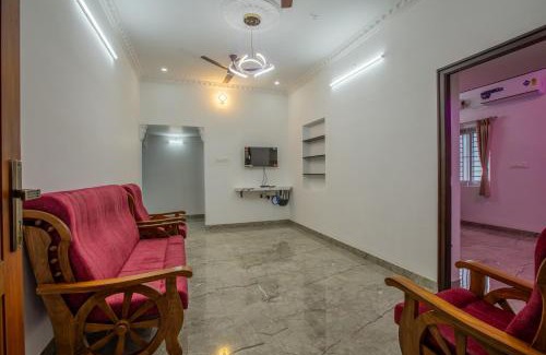 Karunya Nagar Wohnung | Sree Bharat Apartment