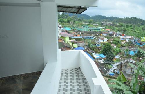 Valparai Haus | Sree Murugan Homestay
