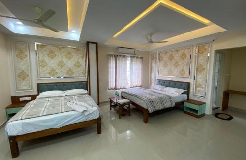 Hassan Kabine | Sri Annapurneshwari Residency & Lodging