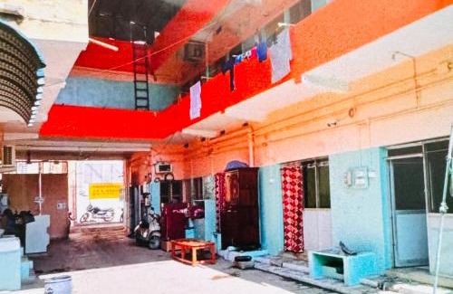 Vellore Kabine | Sri Guru Nivas Lodge