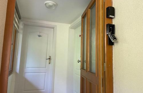 Srni Wohnung | Srní- Červený byt/dvojdomek u hotelu Vydra