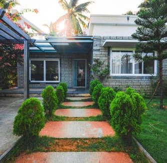 Cheyyur Haus | SSS Large Farm House