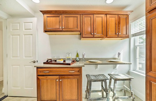 Vilano Beach Wohnung | St Augustine Apt w/ Hot Tub Access ~ 1 Mi to Beach