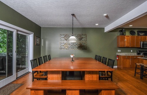 Crellin Haus | Geräumiges Haus am See nahe an Aktivitäten!