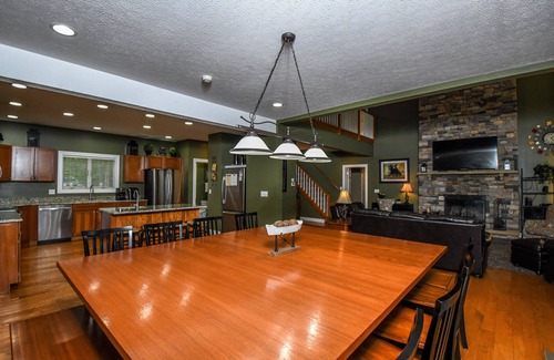 Crellin Haus | Geräumiges Haus am See nahe an Aktivitäten!