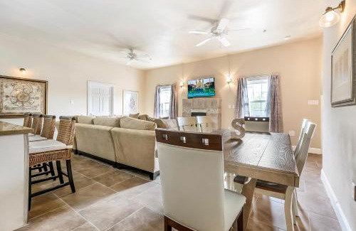 Faubourg Lafayette Wohnung | St Charles Ave Urban Retreat with Luxury Amenities