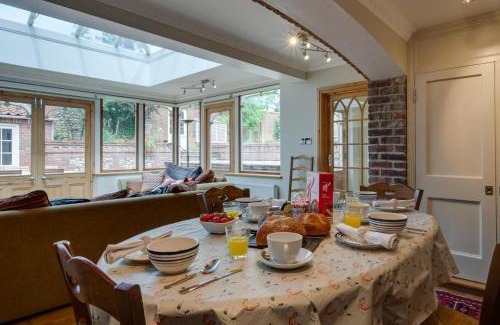 Harpley Haus | St Lawrence House