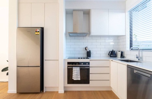 Remuera Wohnung | St Vincent Charmer - Stylish Townhouse w CarPark