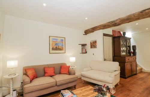 Nettleton Haus | Stable Cottage