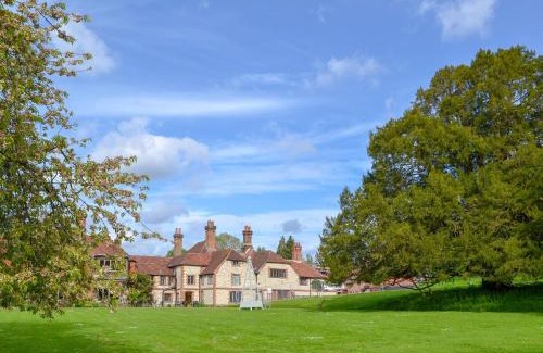 Selborne Haus | Stable Yard Cottage