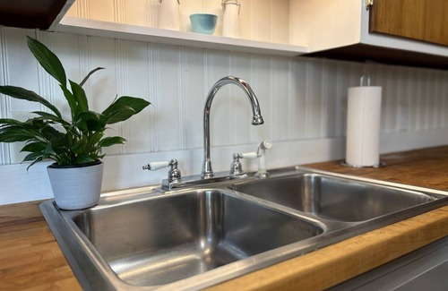 Bloomington Haus | Stadium Stroll: Walk to the Big Game! Sleeps 14