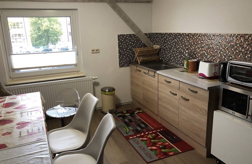 Maasdorf Wohnung | Stadtwohnung mit Balkon und eigenem Eingang