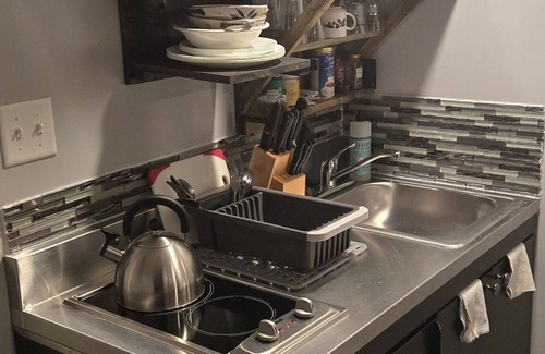 Mount Adams Wohnung | Stand Alone Studio, Free Off Street Parking, Walkable 2 Downtown, Beautiful Area