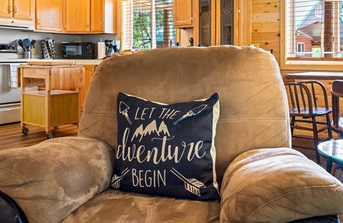 Stanley Kabine | Stanley Stays - The Ponderosa Pine Cabin