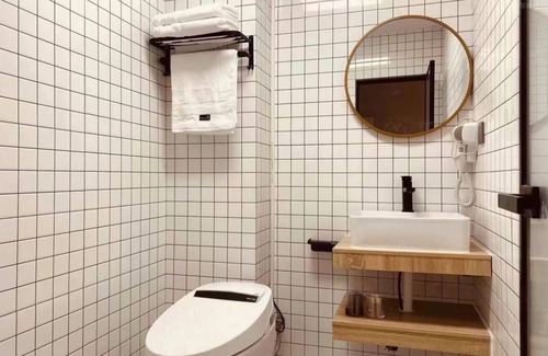 Futian CBD Bed & Breakfast | StarChain Jiuyue Hostel (Shekou Sea World Plaza Store)