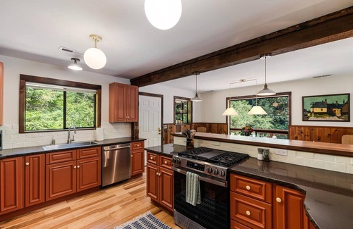 Gaston Haus | Starlight Lodge with Private Pool & Game Room