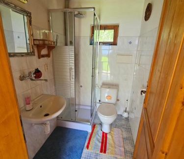 Zlebske Chvalovice Haus | Stateček plný zvířátek