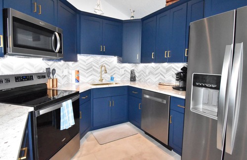 Cocoa Beach Eigentumswohnung | Stay and kayak with dolphins manatees