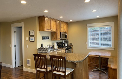 Sandpoint Eigentumswohnung | Stay and play, sleeps 6 with a beautiful view of Schweitzer Mountain